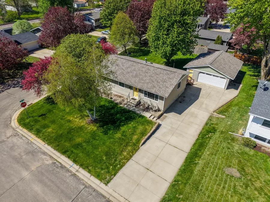 101 7th Avenue Ne, Kasson, MN 55944 - #2
