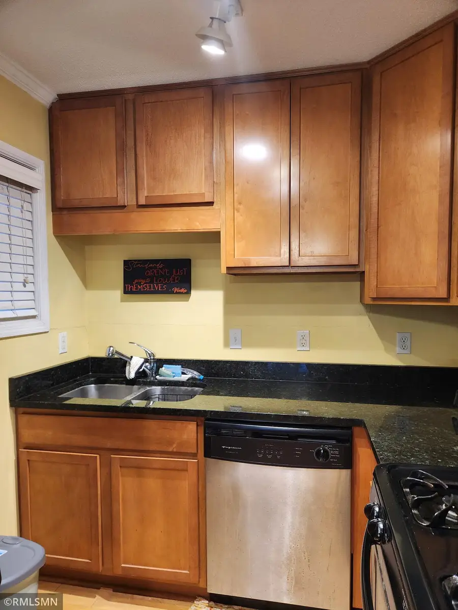 440 Ridgewood Avenue #204, Minneapolis, MN 55403 - #3