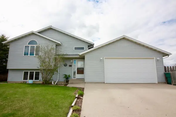 301 15th Street N, Breckenridge, MN 56520