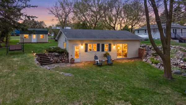 3677 Norris Avenue Nw, Annandale, MN 55302