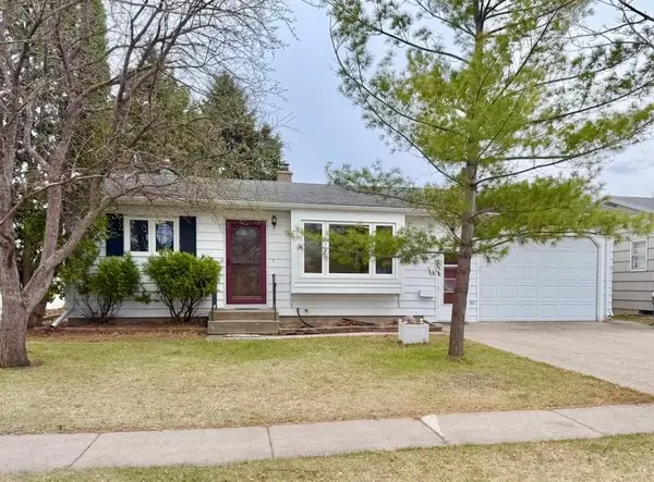 1711 11th Avenue N, Moorhead, MN 56560