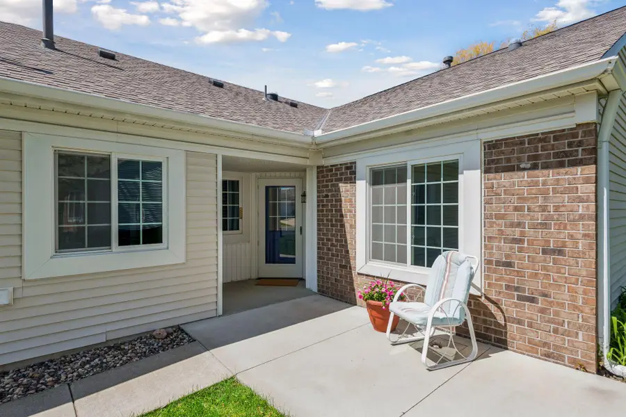 2157 Boulder Pointe, Shakopee, MN 55379 - #2