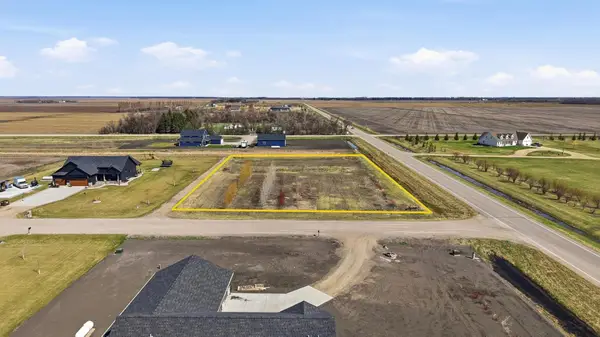 3970 79th Avenue N, Moorhead, MN 56560