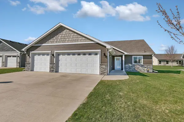 153 Glenview Loop, Saint Cloud, MN 56303