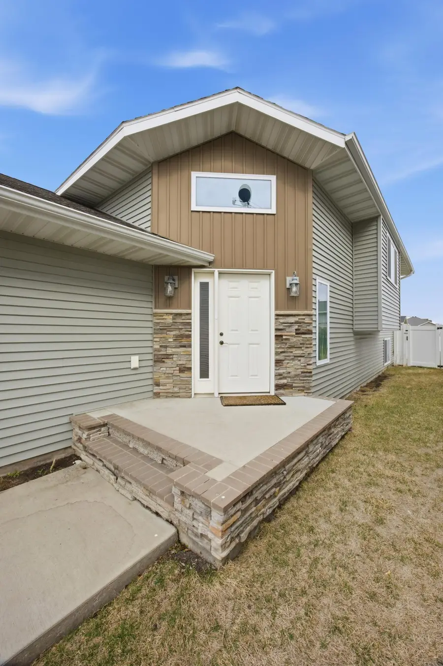 1106 Eaglewood Avenue, West Fargo, ND 58078 - #2