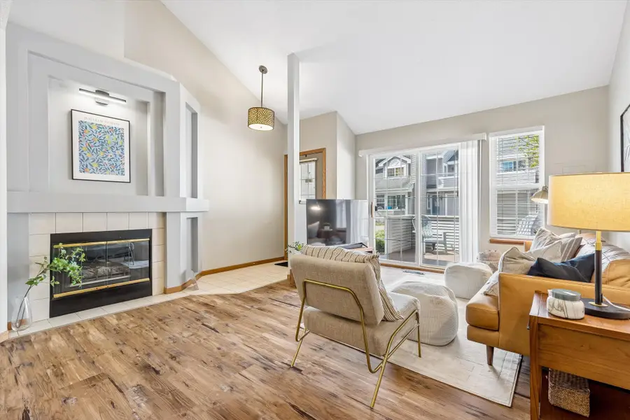 15705 24th Avenue N #B, Minneapolis, MN 55447 - #3