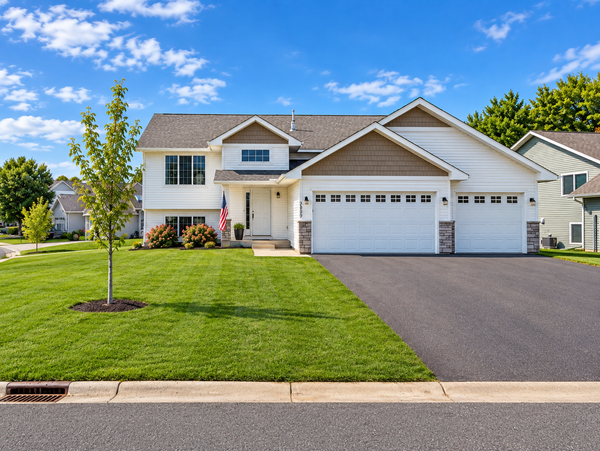 7905 Lambert Avenue Ne, Albertville, MN 55301