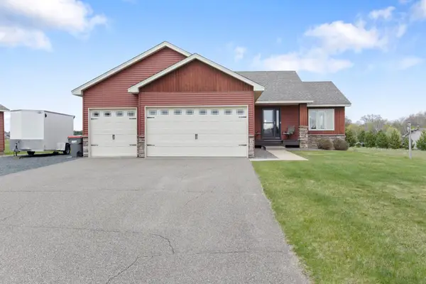24065 Leo Street Ne, Stacy, MN 55079