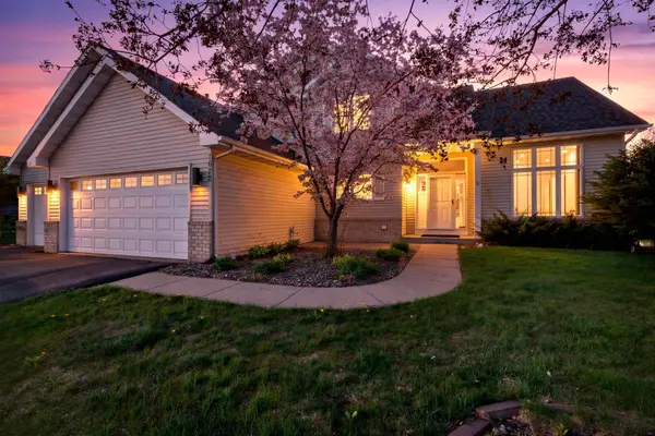 1672 Windsor Drive S, Shakopee, MN 55379