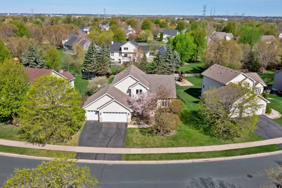 1672 Windsor Drive S, Shakopee, MN 55379 - #3
