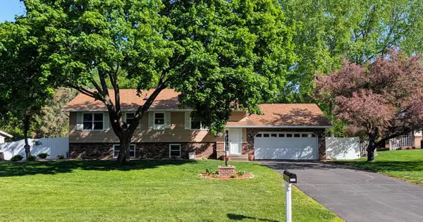 1559 Mccarthy Road, Saint Paul, MN 55121