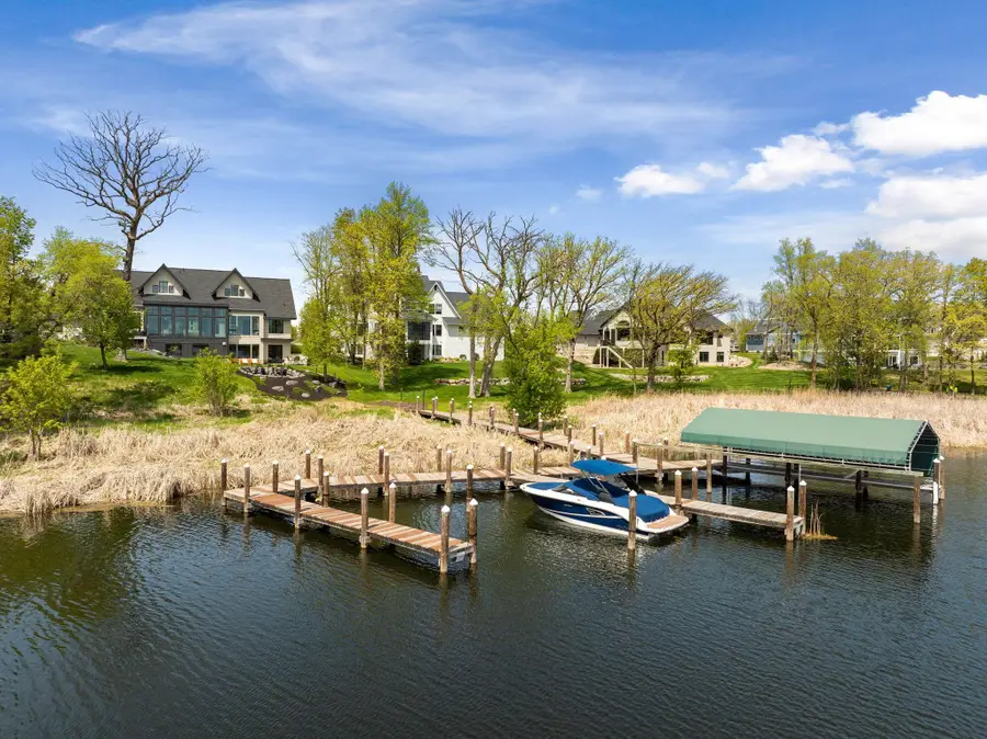3752 Woodland Cove Parkway, Excelsior, MN 55331 - #2