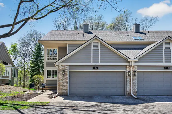 114 Wildwood Bay Drive, Saint Paul, MN 55115
