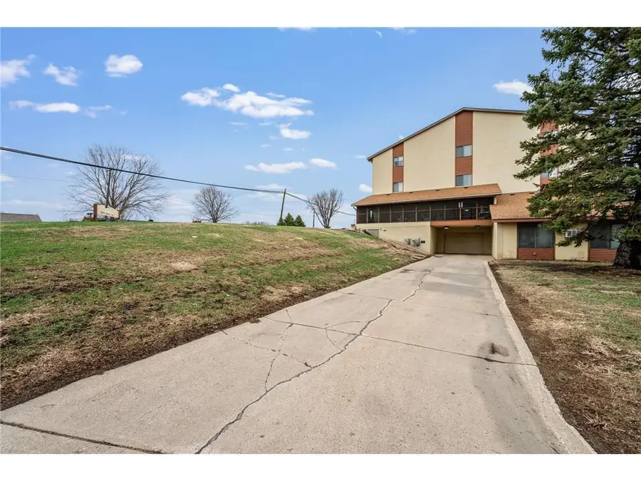 2679 Albion Avenue #305, Fairmont, MN 56031 - #2