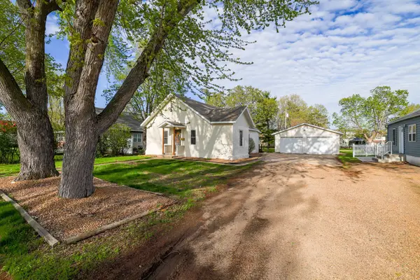 219 S Cedar Street, Belle Plaine, MN 56011