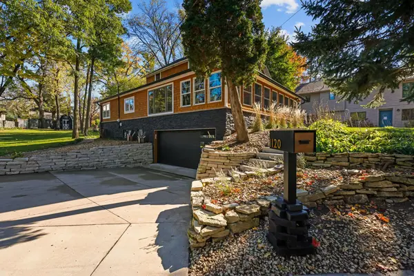 1120 Summit Avenue, Saint Paul, MN 55115