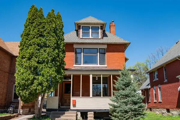 757 Armstrong Avenue, Saint Paul, MN 55102