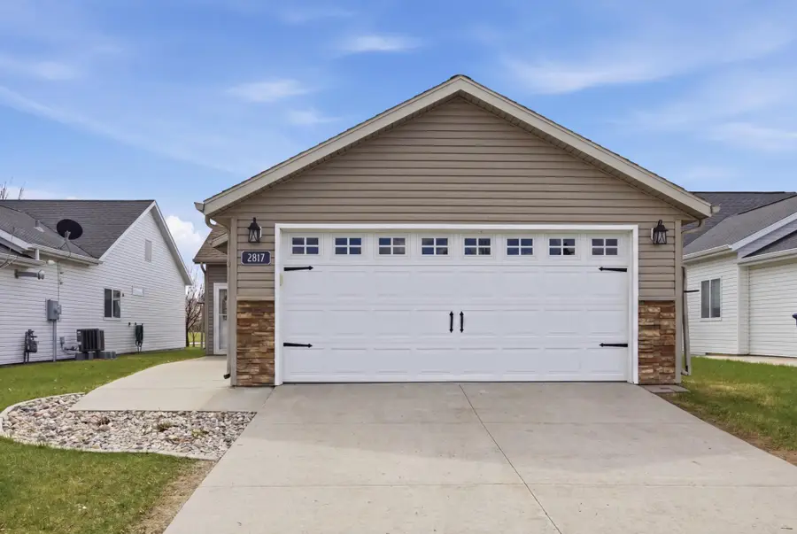 2817 35th Street S, Moorhead, MN 56560 - #2