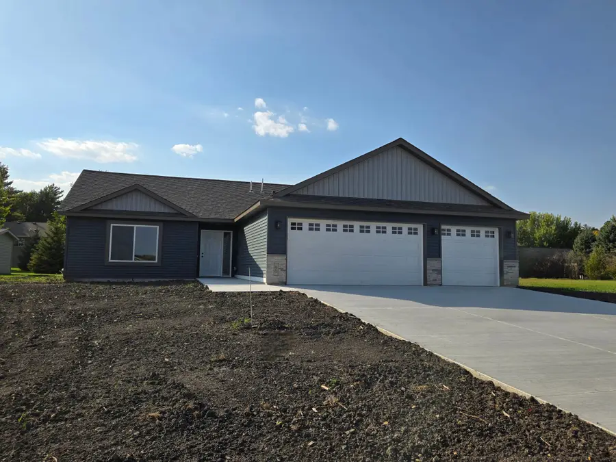 517 Lynch Street, Arlington, MN 55307 - #3