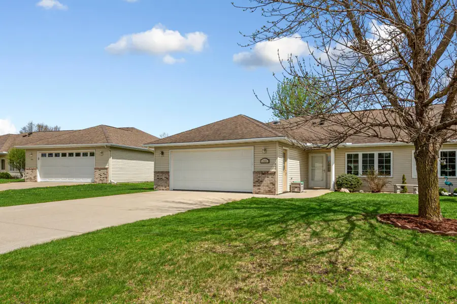 2406 4th Street Ne, Waseca, MN 56093 - #2