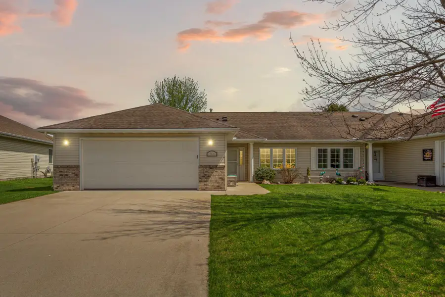 2406 4th Street Ne, Waseca, MN 56093 - #3