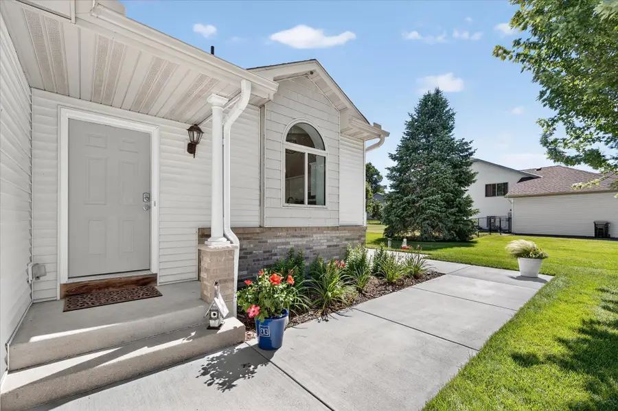 11166 Nikolas Avenue Se, Becker, MN 55308 - #2