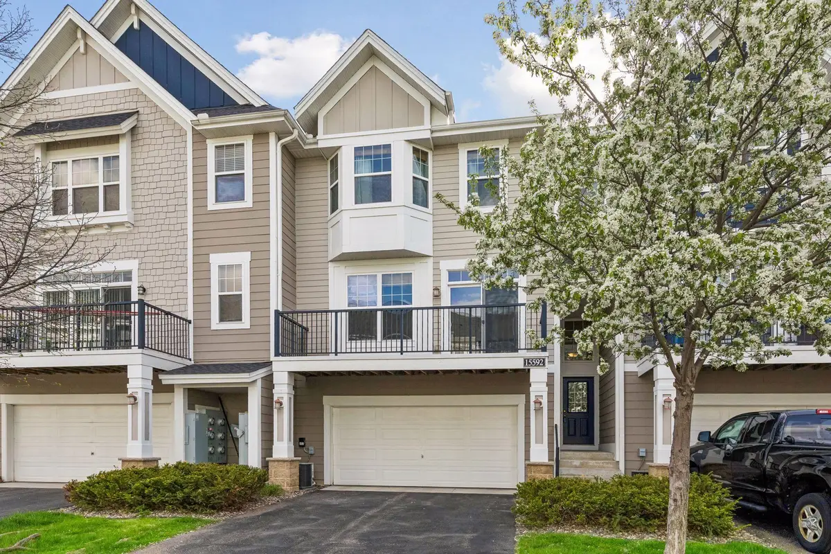 15592 Eagles Nest Way, Apple Valley, MN 55124 - #1