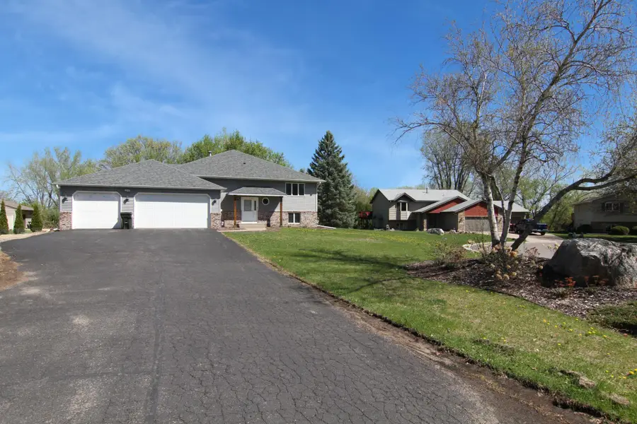 7818 Davidson Court, Inver Grove Heights, MN 55076 - #3