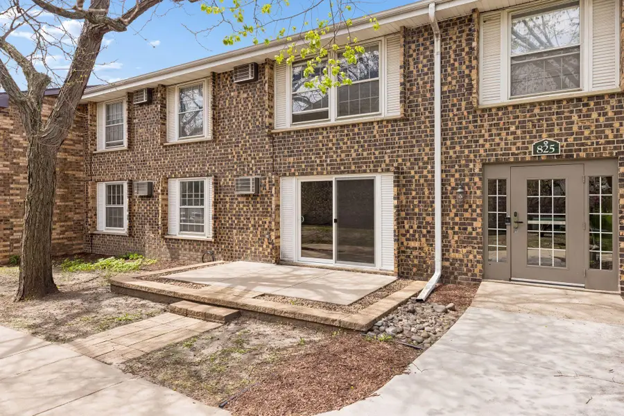 825 Old Settlers Trail #4, Hopkins, MN 55343 - #2