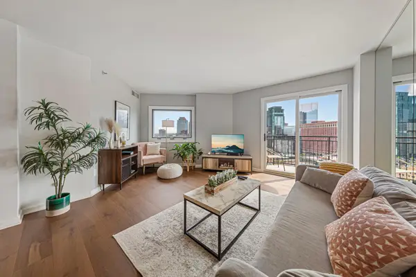 1225 Lasalle Avenue #2101, Minneapolis, MN 55403