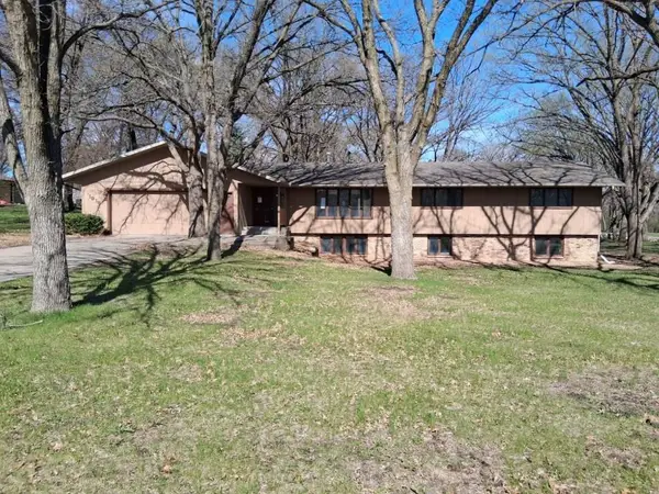 1919 Summit Drive, Saint Cloud, MN 56303