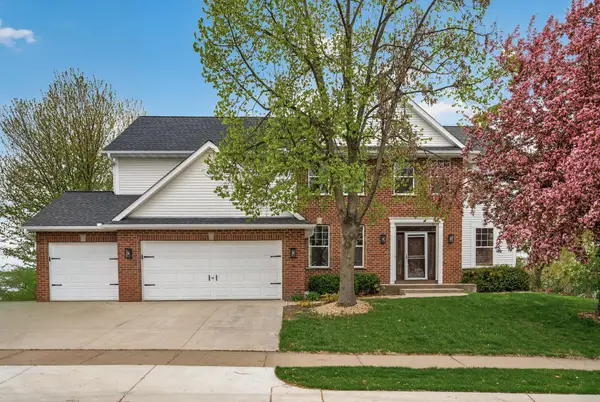 16555 77th Circle N, Maple Grove, MN 55311