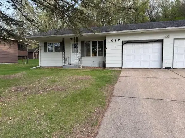 1017 Pioneer Road, Red Wing, MN 55066