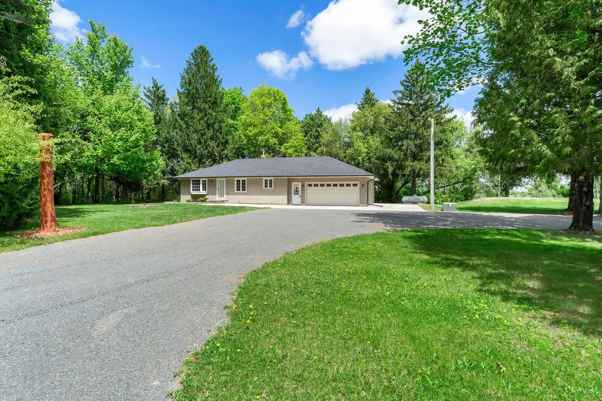 7047 Humber Trail Ne, North Branch, MN 55056 - #1