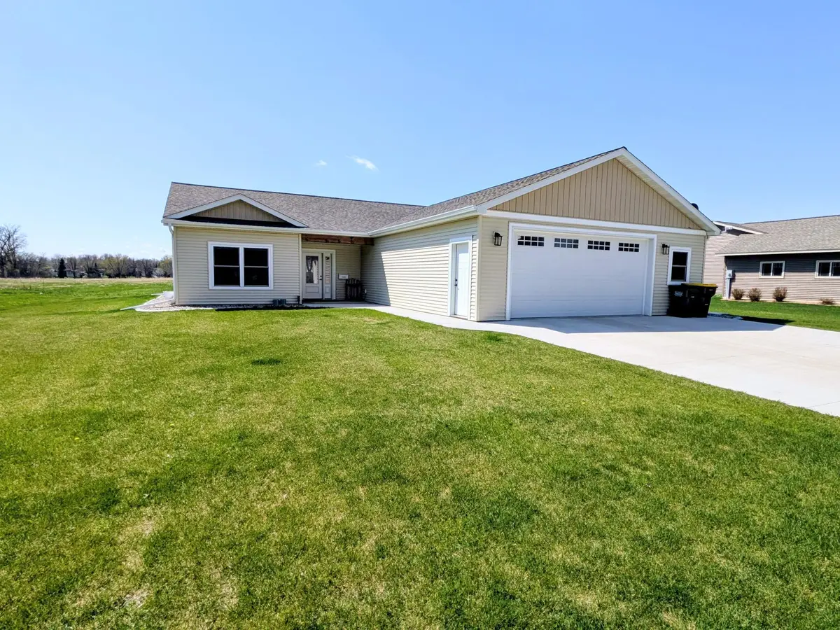 1401 W Fairview Avenue, Olivia, MN 56277 - #1