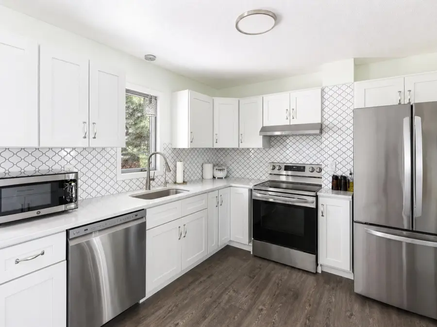 78 6 1/2 Street Nw, Elk River, MN 55330 - #3