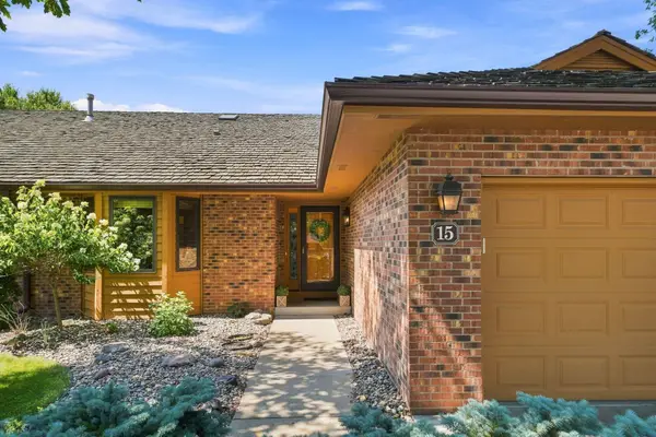 15 Anemone Circle, North Oaks, MN 55127
