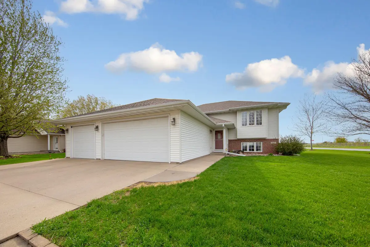 2101 Red Tail Lane, North Mankato, MN 56003 - #1