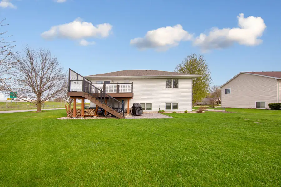 2101 Red Tail Lane, North Mankato, MN 56003 - #2