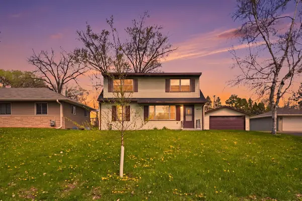 1697 Rose Place, Saint Paul, MN 55113