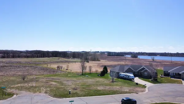 1738 Tiger Ridge Court, Albert Lea, MN 56007