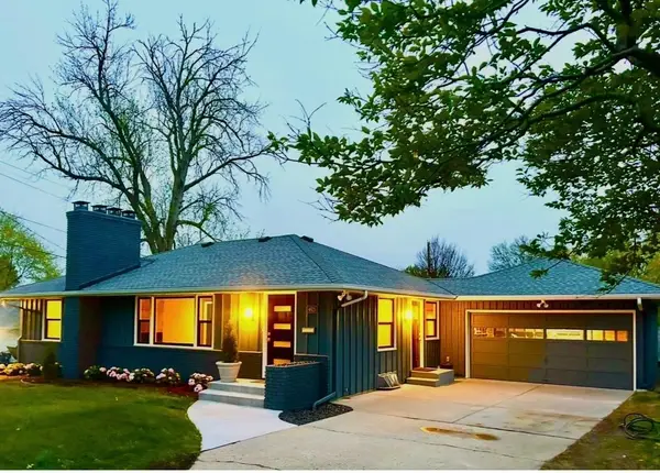 4625 Valley View Road, Edina, MN 55424