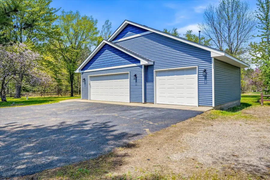 3961 224th Avenue Nw, Oak Grove, MN 55303 - #3