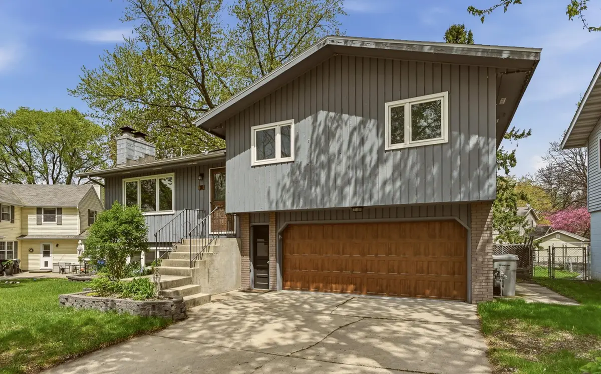 311 24th Street Ne, Rochester, MN 55906 - #1