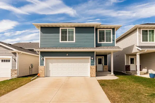 1567 68th Avenue S, Fargo, ND 58104