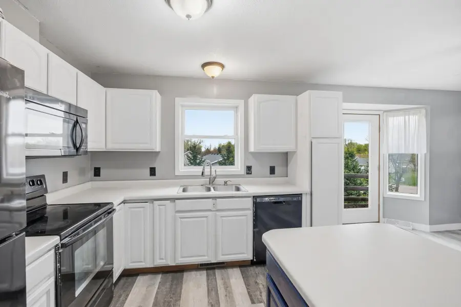 618 Hunter Circle, Winsted, MN 55395 - #2