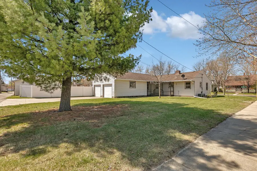 900 14th Avenue S, Saint Cloud, MN 56301 - #3