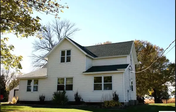 83575 County Road 6, Renville, MN 56284