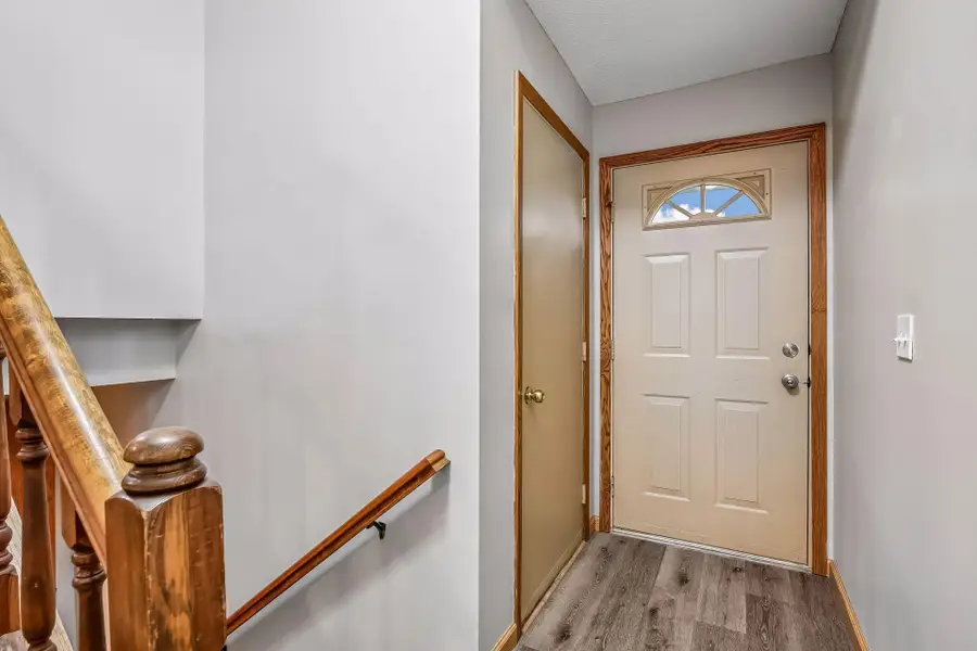 1070 Butte Court, Chanhassen, MN 55317 - #3