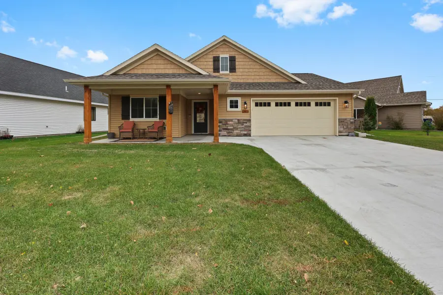 2323 40th Avenue S, Saint Cloud, MN 56301 - #2
